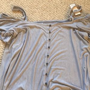 American eagle off the shoulder top